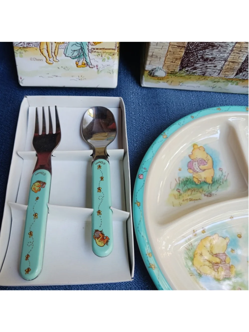 VTG Disney Winnie the Pooh Melamine Dish Set W/ Bowl, Cup, Plate, SPOON , Fork